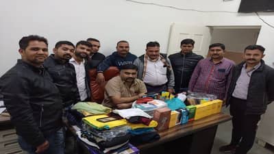 Ahmedabad: પોલીસે બારોબાર પાર્સલ વેચી દેતા ડીલીવરી બોયની કરી ધરપકડ, કેટલોક મુદામાલ પણ કર્યો કબજે