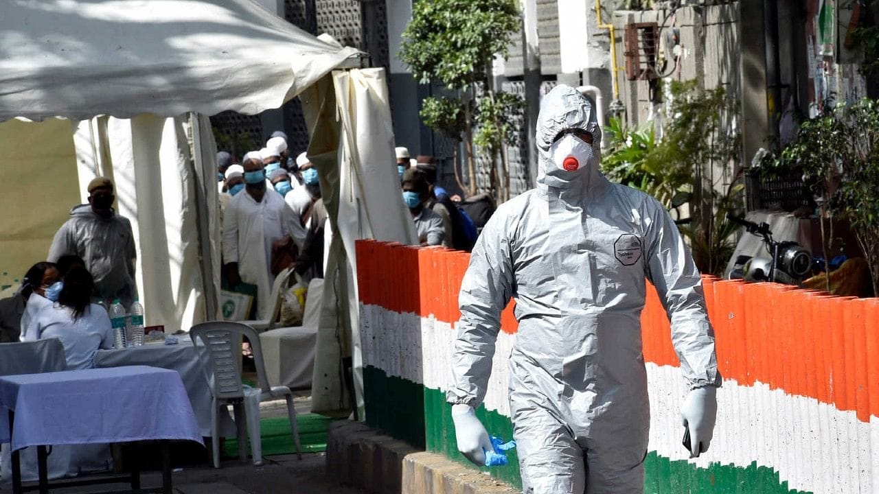 Corona: મુંબઈમાં કોરોનાનો કહેર! 221 ડોક્ટર મળ્યા પોઝિટીવ, શિવસેના નેતા સંજય રાઉતનો પુરો પરિવાર પણ સંક્રમિત