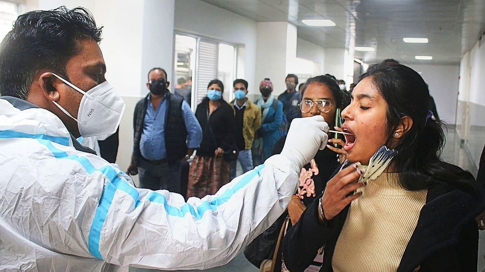 Coronavirus in Delhi: દિલ્લીમાં વધ્યા કોરોનાના કેસ, 24 કલાકમાં નોંધાયા નવા 7,498 કેસ