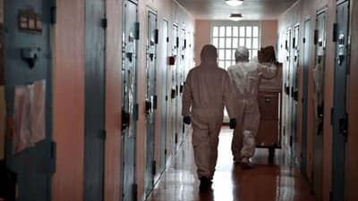 Coronavirus: દુનિયા ભરમાં લોકોના જીવ લઇ રહ્યો છે ઓમિક્રોન વેરિઅન્ટ, તેને હળવાશથી લેવાની ભૂલ ના કરો : WHO