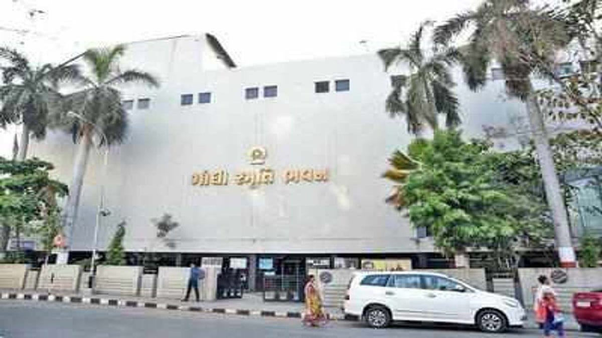 Surat : સુરતના પહેલા ઓડિટોરિયમ ગાંધી સ્મૃતિ ભવનનું 31 કરોડના ખર્ચે કરવામાં આવશે રીનોવેશન
