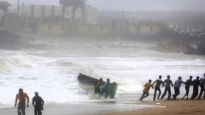 આવતીકાલ રાત સુધી દરિયામાં 3.5 મિટર ઊંચાં મોજાં ઉછળશે, માછીમારોને દરિયો ન ખેડવા સુચના