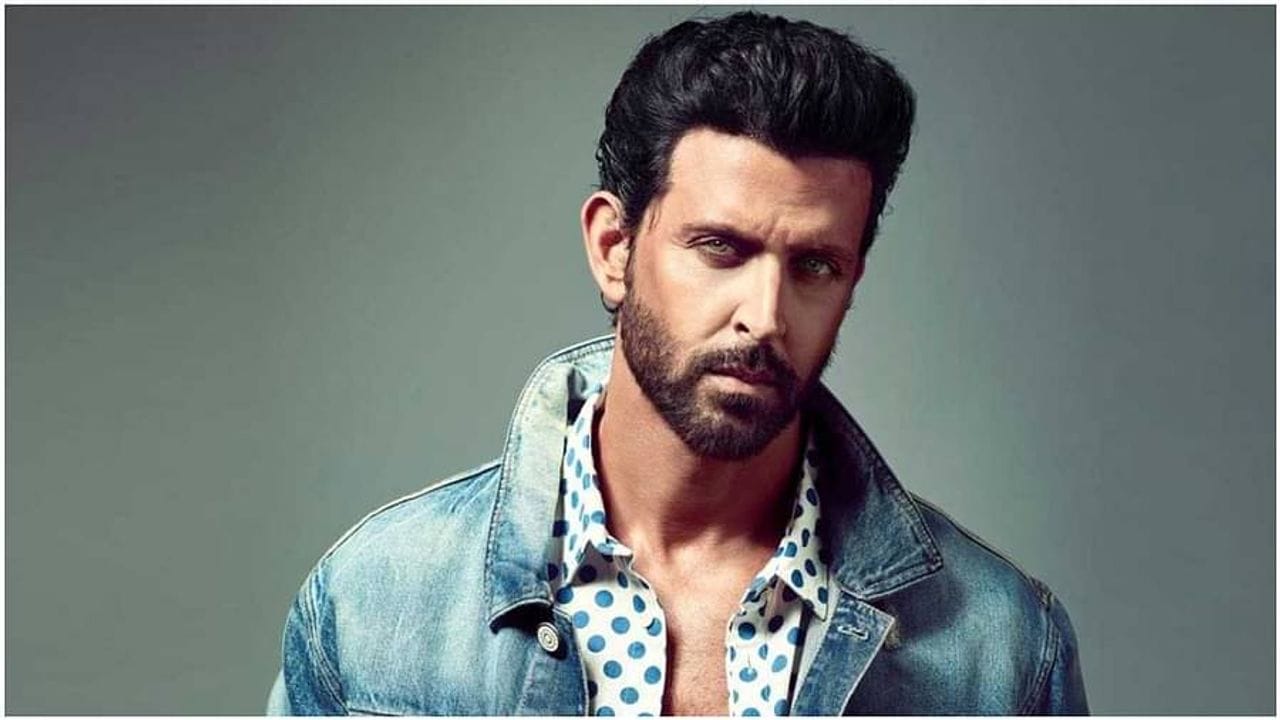 Net Worth : બોલિવૂડ સ્ટાર હૃતિક રોશન છે કરોડોની સંપતિના માલિક, જાણો અભિનેતાની નેટવર્થ વિશે