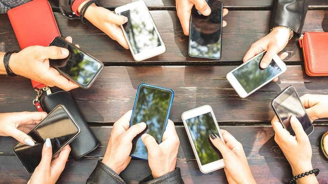 Tech News: મોંઘા થઈ શકે છે સ્માર્ટફોન, ટીવી અને લેપટોપ, જાણો શું છે કારણ