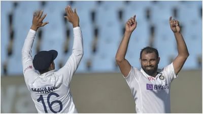 ભારત અને દક્ષિણ આફ્રિકા (India Vs South Africa) વચ્ચે સિરીઝની બીજી ટેસ્ટ મેચ જોહાનિસબર્ગ (Johannesburg Test)ના વાન્ડરર્સ મેદાન પર રમાશે. આ ટેસ્ટ જીતીને ટીમ ઈન્ડિયા (Team India) પ્રથમ વખત સાઉથ આફ્રિકામાં સિરીઝ જીતવાનો ઈરાદો રાખશે. અને, આમ કરવા માટે, તેના તમામ ખેલાડીઓએ પોતાનું સર્વશ્રેષ્ઠ આપવું પડશે. હવે આ એપિસોડમાં જો ભારતનો ફાસ્ટ બોલર મોહમ્મદ શામી (Mohammed Shami) પોતાનું સર્વશ્રેષ્ઠ પ્રદર્શન કરશે તો જોહાનિસબર્ગમાં 15 વર્ષથી જાળવી રાખેલો ભારતીય રેકોર્ડ પણ તૂટી જશે.