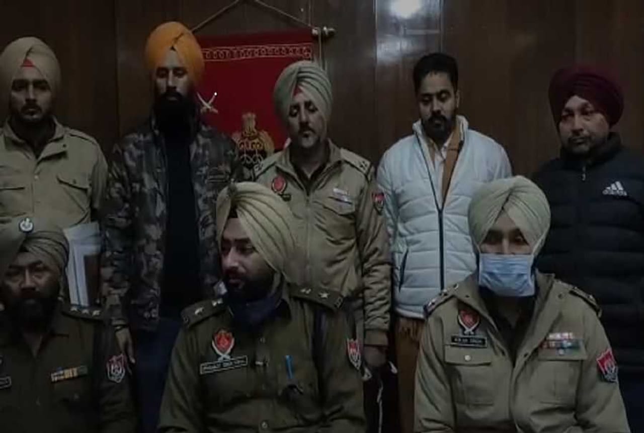 Punjab: જ્યાં PM મોદીનો કાફલો રોકવામાં આવ્યો હતો ત્યાંથી 50 કિમી દૂર મળી આવ્યા હેન્ડ ગ્રેનેડ