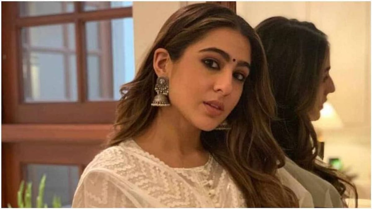 કોલેજમાં સારા અલી અને વિક્કી કૌશલની ફિલ્મના શૂટિંગ દરમિયાન થયો હંગામો, પરીક્ષાની થોડી મિનિટો પહેલા જ વિદ્યાર્થીઓ એન્ટ્રીથી  થયા નારાજ