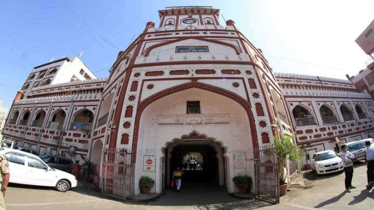 Surat: ગુરુવારે રજૂ થશે સુરત મહાનગરપાલિકાનું મહા બજેટ, નવા પ્રોજેક્ટ સામેલ થવાની સંભાવના ઓછી