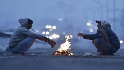 સુરત બન્યું હિલ સ્ટેશન, તાપમાનનો પારો ગગડતા લોકો ઠંડીમાં ઠુંઠવાયા