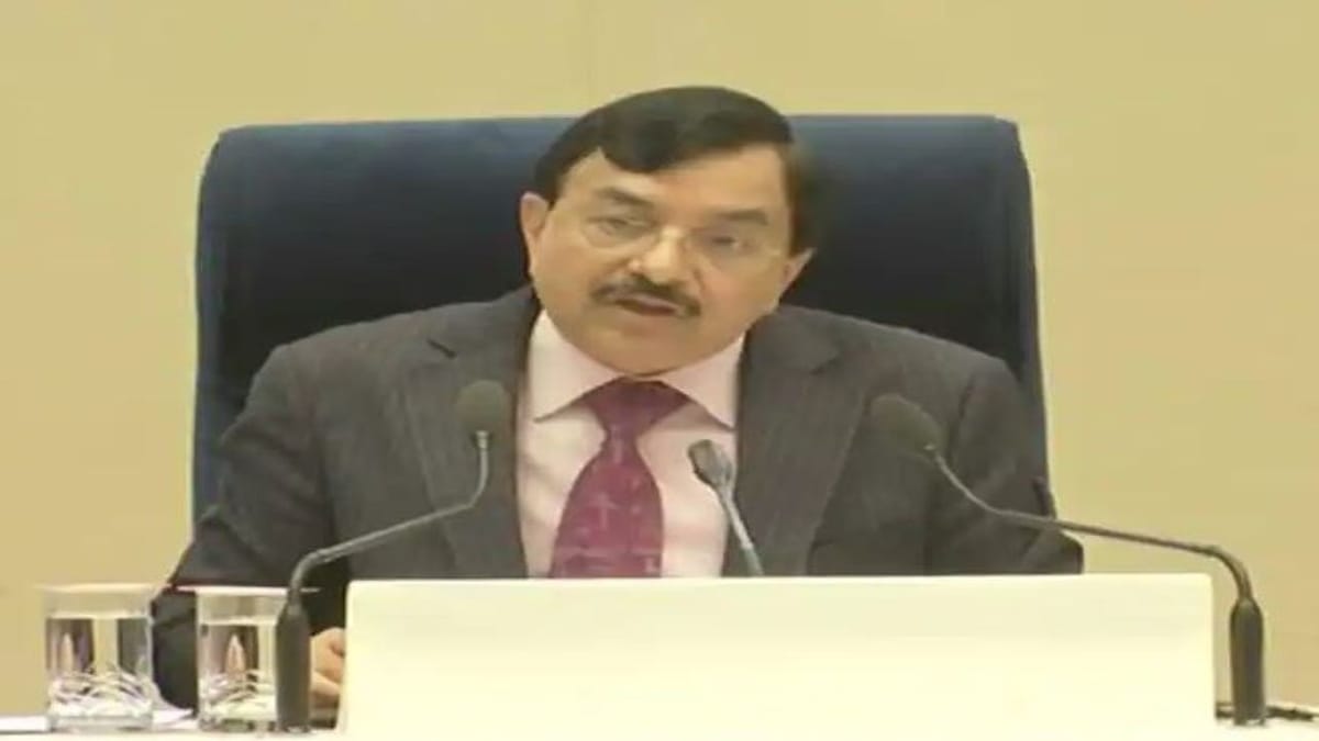 Assembly Election 2022: પક્ષોએ સમજાવવું પડશે કે ગુનાહિત છબી ધરાવતા ઉમેદવારની શા માટે પસંદગી કરાઇ : ચૂંટણી પંચ