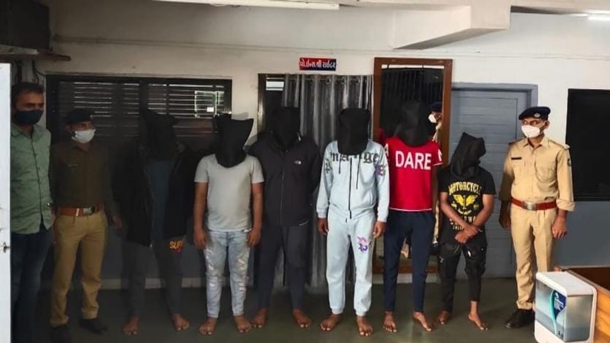 સુરત : રાંદેરમાં જાહેરમાં મારામારીના કેસમાં 6 ઇસમો ઝડપાયા