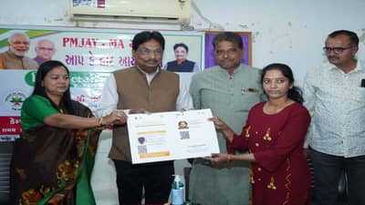 Mehsana : સો ટકા લાભાર્થીઓને આયુષ્માન કાર્ડથી લાભાન્વિત કરવાનો નિર્ધાર છે : ઋષિકેશ પટેલ