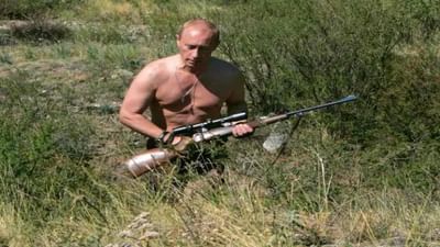 રશિયાના રાષ્ટ્રપતિ વ્લાદિમીર પુતિન પોતાના સ્વાસ્થ્યને લઈને ખૂબ જ સભાન છે. સોશિયલ મીડિયા પર તેની ફિટનેસ તસવીરો અવારનવાર જોવા મળે છે.(Image-Bussinessinsider)