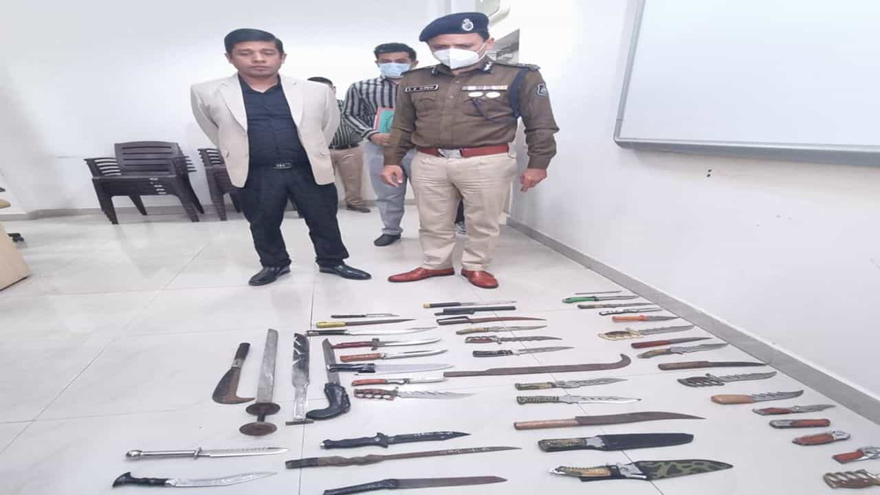 સુરત પોલીસ એક્શનમાં: સ્પેશિયલ ડ્રાઇવ શરૂ કરી ઘાતક હથિયારો સાથે 402ને ઝડપી લીધા