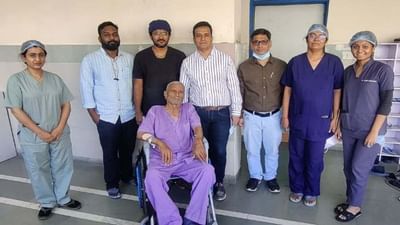 Kutch: 78 વર્ષના વૃધ્ધને બોર ખાવાનું ભારે પડ્યું, ઠળિયો ફેફસામાં ફસાઇ જતાં જોખમી ઓપરેશન કરી બહાર કઢાયો