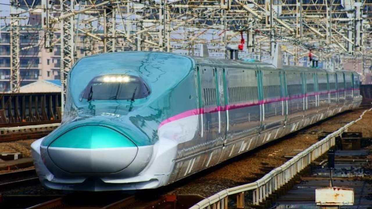 Ahmedabad: બુલેટ ટ્રેન માટે સુભાષબ્રિજ પાસે અન્ય એક બ્રિજ બનશે, કોર્પોરેશન દ્વારા કામગીરીનો પ્રારંભ Ahmedabad: બુલેટ ટ્રેન માટે સુભાષબ્રિજ પાસે અન્ય એક બ્રિજ બનશે, કોર્પોરેશન દ્વારા કામગીરીનો પ્રારંભ