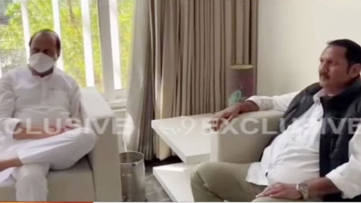 Maharashtra: ડેપ્યુટી સીએમ અજિત પવારને મળ્યા છત્રપતિ શિવાજીના વંશજ ઉદયન રાજે, ભાજપમાંથી એનસીપીમાં જવાની ચર્ચા પર કહી આ વાત