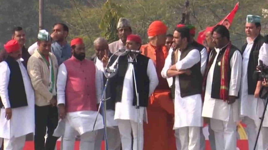 UP Assembly Election: અખિલેશ યાદવે બિજનૌરમાં કહ્યું- જે રીતે મતદાન થઈ રહ્યું છે, લાગે છે કે ચૂંટણીનું પરિણામ આજે સાંજે જ આવી જશે