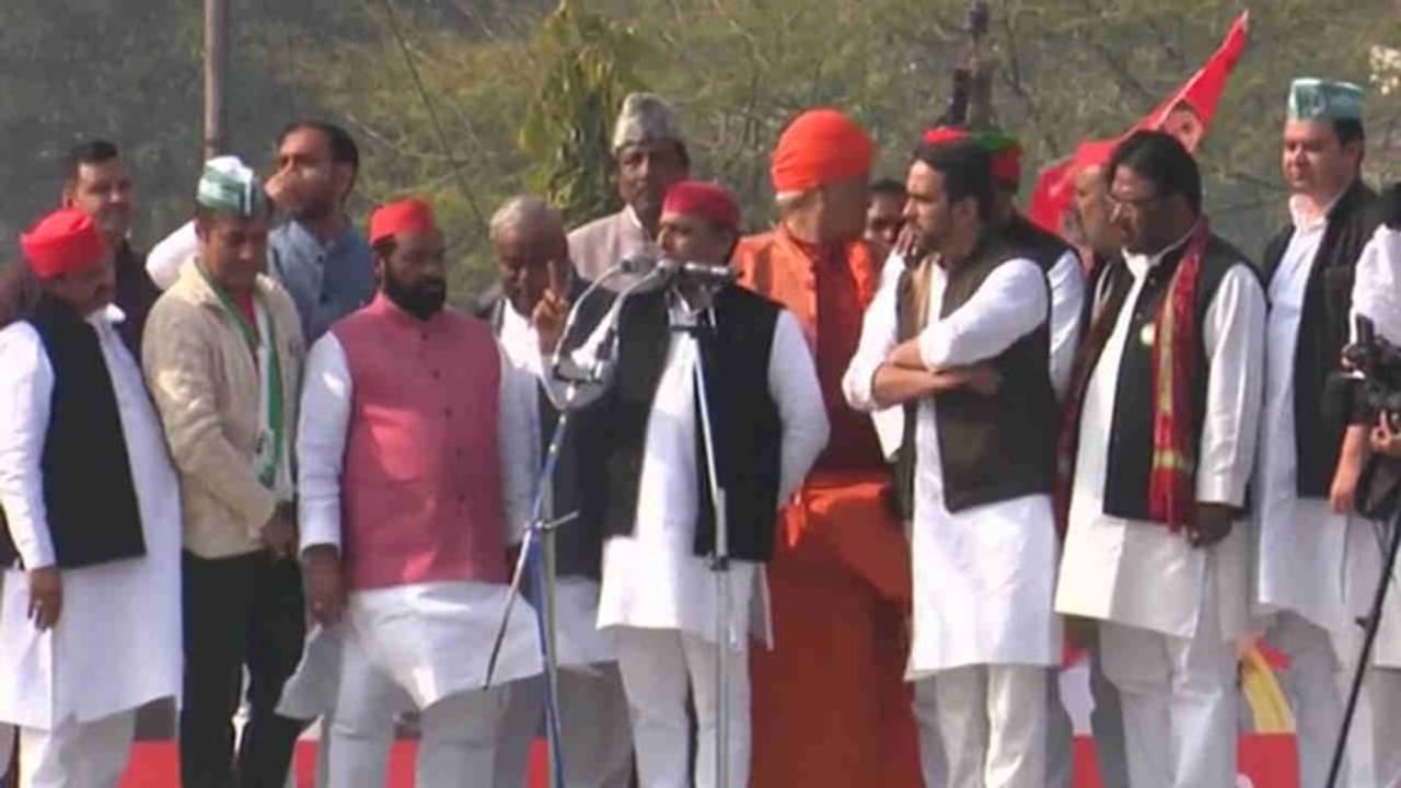 UP Assembly Election: અખિલેશ યાદવે બિજનૌરમાં કહ્યું- જે રીતે મતદાન થઈ રહ્યું છે, લાગે છે કે ચૂંટણીનું પરિણામ આજે સાંજે જ આવી જશે