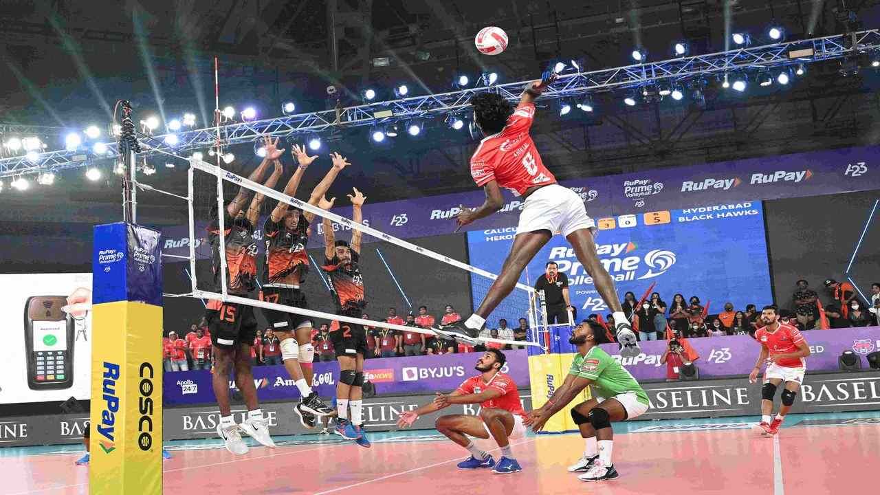 Prime Volleyball League: કાલીકટ હીરોઝે 5-0થી હૈદરાબાદ બ્લેક હોક્સને હરાવ્યું, બોનસ પોઇન્ટ સાથે સેમિ ફાઇનલમાં પહોંચ્યું
