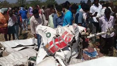 તેલંગાણાના નાલગોંડામાં હેલિકોપ્ટર ક્રેશ થયું, 1 ટ્રેઇની પાઇલટ સહિત 2 પાઇલટના મોત, જુઓ Viral Video