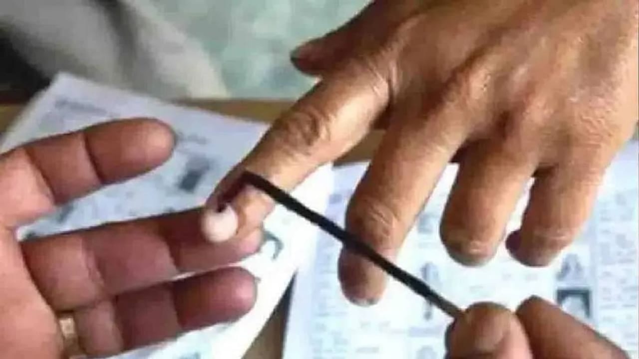 First Phase Election: યુપીમાં 58 વિધાનસભા બેઠકો માટે આજે મતદાન, 2.28 કરોડ મતદારો 623 ઉમેદવારોના ભાવિનો નિર્ણય કરશે