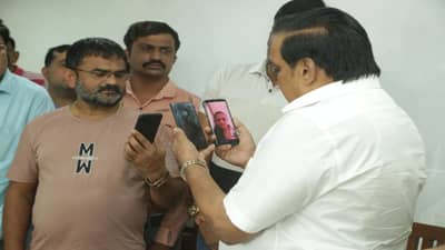 Ukraine Russia War: સુરતના રશિયા-યુક્રેનમાં ફસાયેલા વિદ્યાર્થીઓને પરત લાવવા પ્રયાસો તેજ, ભાજપ પ્રદેશ અધ્યક્ષ સી.આર. પાટીલે વિધાર્થીઓ સાથે કરી વાત