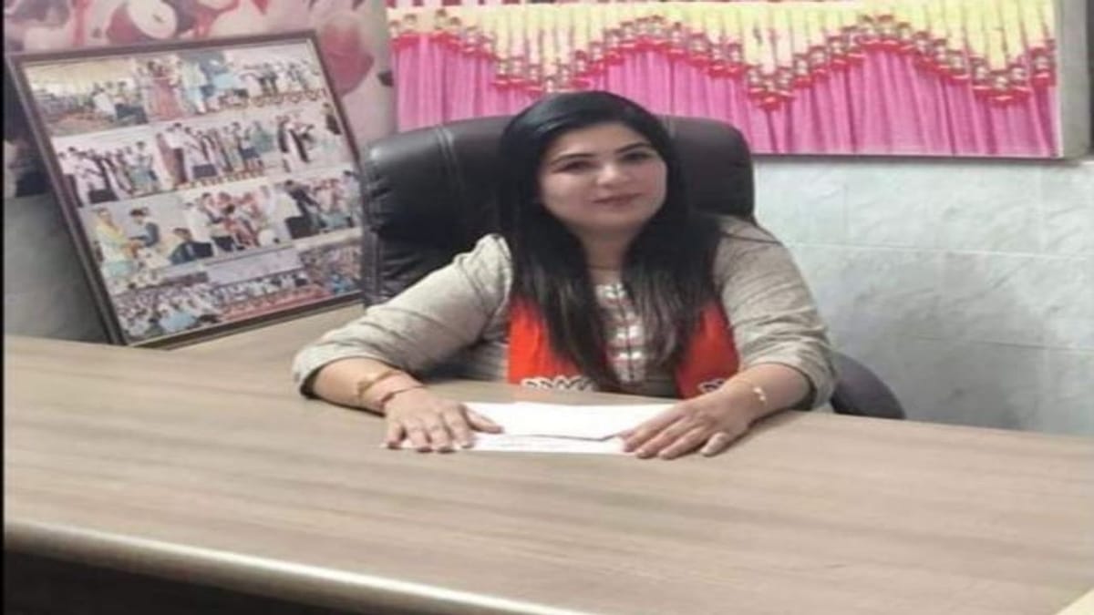 RAJKOT : જસદણમાં કુંવરજી બાવળિયા VS ભરત બોઘરા, મહિલા પ્રમુખે મહામંત્રીના ત્રાસથી આપ્યું રાજીનામું