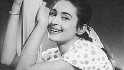 Nutan Death Anniversary : નૂતનને પોતાની જ ફિલ્મના પ્રીમિયરમાં જતી અટકાવવામાં આવી હતી, જાણો શું હતો રસપ્રદ કિસ્સો