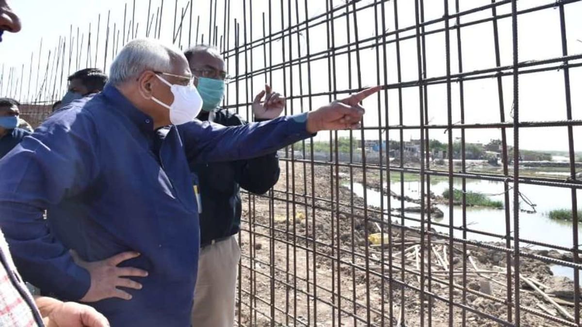 Radhanpur: મુખ્યમંત્રીએ 60 MLD ક્ષમતાના ફિલ્ટરેશન પ્લાન્ટની મુલાકાત લીધી, 1.74 લાખ નાગરિકોને પાઈપલાઈન થકી પાણી મળશે