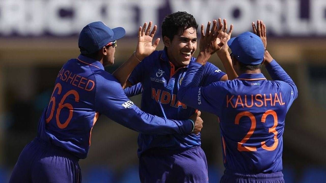 U19 World Cup Final: રાજ બાવા-રવિ કુમારે ઇંગ્લેન્ડનો નિકાળ્યો દમ, ભારતને ટાઇટલ જીતવા માટે 190 રનની જરૂર