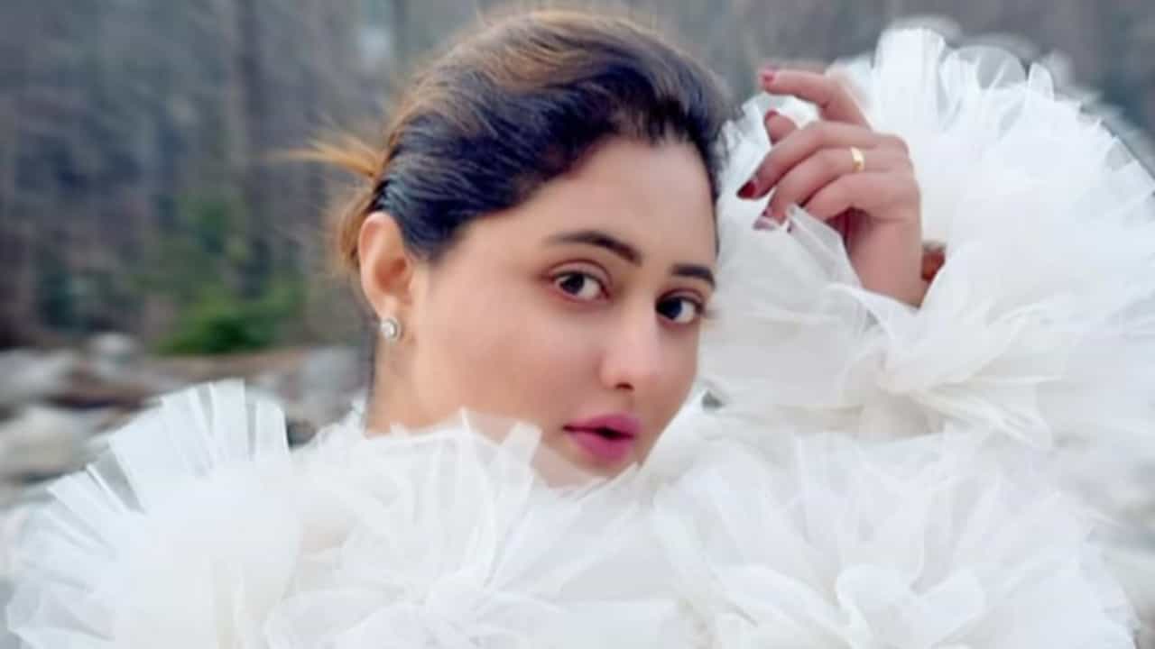 Rashami Desai Birthday: રશ્મિ દેસાઈએ 16 વર્ષની ઉંમરે કામ કરવાનું કર્યું હતું શરૂ, ઘરે ખાવાના પણ હતા ફાંફા, એક્ટ્રેસે વ્યક્ત કર્યું દુઃખ