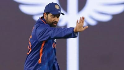 ભારતીય ક્રિકેટ ટીમના પૂર્ણ સમયના કેપ્ટન તરીકે રોહિત શર્મા (Rohit Sharma) ના યુગની શાનદાર શરૂઆત થઈ છે. જ્યારથી હિટમેને ટીમ ઈન્ડિયાની કમાન સંભાળી છે ત્યારથી સતત જીત મળી રહી છે. ટી20 વર્લ્ડ કપ બાદ ટીમ ઈન્ડિયાએ જેટલી મેચોની કેપ્ટનશીપ કરી છે તેમાં એકપણ મેચ હાર્યું નથી. શ્રીલંકા સામે ( India Vs Sri Lanka) ની T20 શ્રેણીની બીજી મેચમાં ભારતીય ટીમે (Indian Cricket Team) શાનદાર જીત નોંધાવી અને શ્રેણીમાં 2-0ની અજેય સરસાઈ મેળવી લીધી. પરંતુ શ્રીલંકાનો આ બોલર રોહિત શર્મા પર ભારે પડી રહ્યાનો વસવસો સતાવી રહ્યો છે