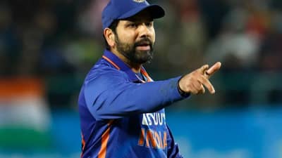 IND vs SL: રોહિત શર્માએ તોડ્યો મહેન્દ્રસિંહ ધોનીનો રેકોર્ડ, શ્રીલંકાને ત્રીજી T20 મેચમાં હરાવીને કર્યો મોટો કમાલ