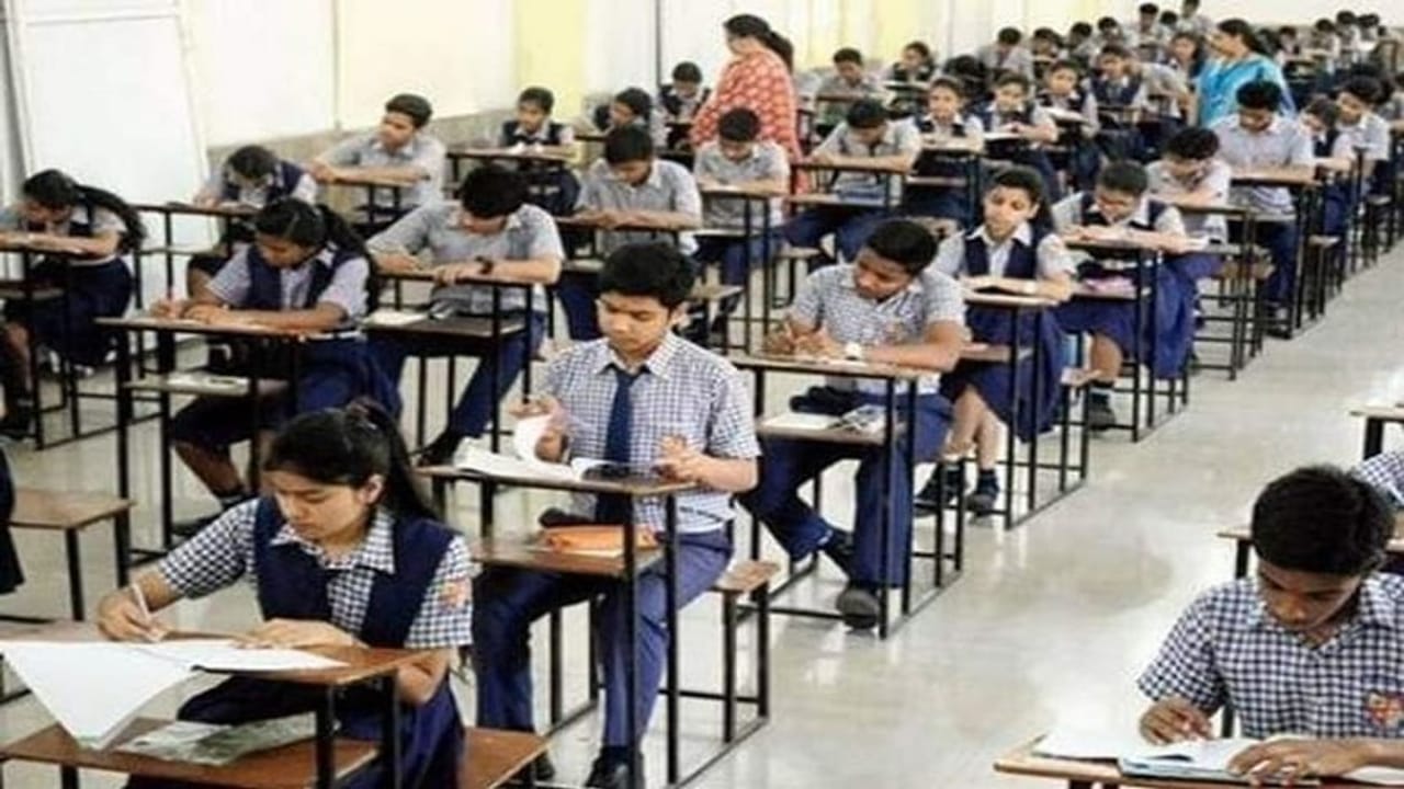 Mumbai School: મુંબઈમાં 2 માર્ચથી શાળાઓ સંપૂર્ણ ક્ષમતાથી શરૂ થશે, BMCએ પરિપત્ર બહાર પાડ્યો