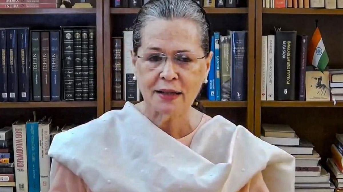 UP Elections 2022: કોંગ્રેસે ત્રીજા તબક્કા માટે સ્ટાર પ્રચારકોની યાદી જાહેર કરી, યૂપીના પૂર્વ પ્રમુખ રાજ બબ્બરનું નામ યાદીમાંથી ગાયબ