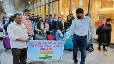 Ukraine: ફસાયેલા વિદ્યાર્થીઓને પરત લાવવાનું શરુ, હજુ બોર્ડર પર ઘણા ફસાયેલા છે, વતન લાવવા માટે સરકાર પાસે મદદની આજીજી