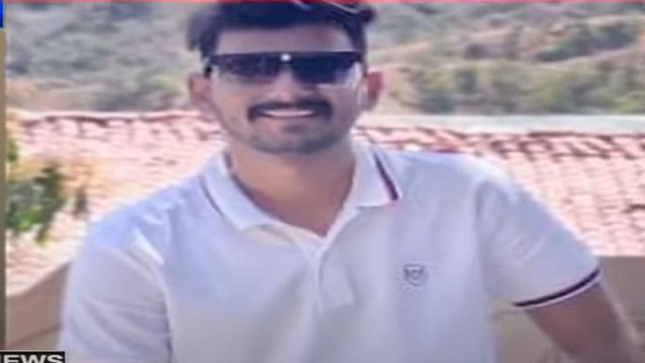 Vadodara : સાવલી તાલુકાના કોંગ્રેસ નેતાનો પુત્ર રહસ્યમય રીતે ગુમ, શોધખોળ શરૂ Vadodara : સાવલી તાલુકાના કોંગ્રેસ નેતાનો પુત્ર રહસ્યમય રીતે ગુમ, શોધખોળ શરૂ