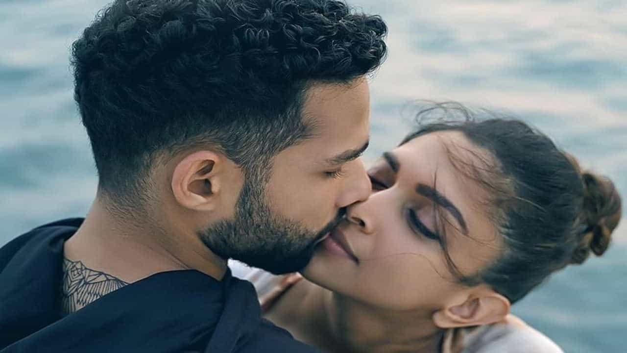 Gehraiyaan Title Track : દીપિકા પાદુકોણની ગહેરાઈનું ટાઈટલ ટ્રેક રિલીઝ, સિદ્ધાંત સાથે જોવા મળી ગજબની લવ કેમિસ્ટ્રી