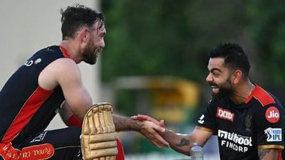 રોયલ ચેલેન્જર્સ બેંગ્લોરની ટીમ IPL 2022ની હરાજીમાં પોતાની સાથે ત્રણ મોટા ખેલાડીઓને જોડવાની તૈયારી કરી રહી છે. તેમના પ્રથમ આઈપીએલ ખિતાબની રાહ જોઈને, ટીમ જેસન હોલ્ડર, અંબાતી રાયડુ અને રિયાન પરાગમાં રસ ધરાવે છે. આરસીબીએ આ ત્રણેય ખેલાડીઓ માટે મોટી રકમ નક્કી કરી છે. તેમને લેવા માટે બેંગ્લોરની ફ્રેન્ચાઈઝી સંપૂર્ણ તૈયારી સાથે ઉતરશે. આરસીબીએ પણ પોતાનો કેપ્ટન પસંદ કરવાનો છે. કોહલીના સુકાની પદ છોડ્યા બાદ RCB કેપ્ટનશીપ માટે સંભવિત દાવેદારોને જોડવાનો પ્રયાસ કરશે. શું ટીમ શ્રેયસ અય્યર જેવા ખેલાડીને ઉમેરવાનો પ્રયાસ કરશે અથવા કોહલીને વધુ એક સિઝન માટે સુકાનીપદ સંભાળવા વિનંતી કરશે તે જોવાનું બાકી છે.
