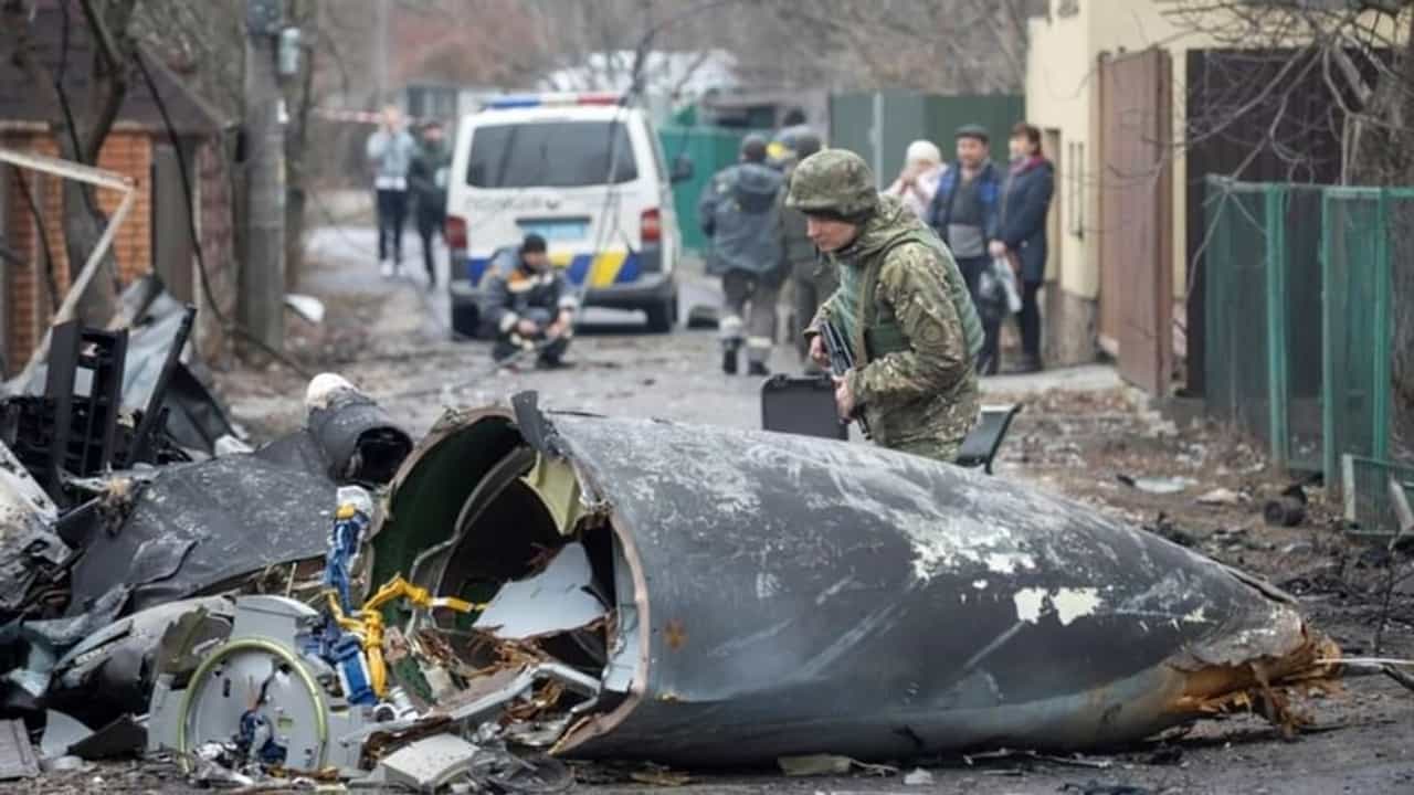 Russia-Ukraine War: યુક્રેનની રાજધાની કિવમાં હટ્યું વીકએન્ડ કર્ફ્યુ, ભારતીય વિદ્યાર્થીઓને ટ્રેન દ્વારા સુરક્ષિત સ્થળોએ પહોંચવાની સલાહ