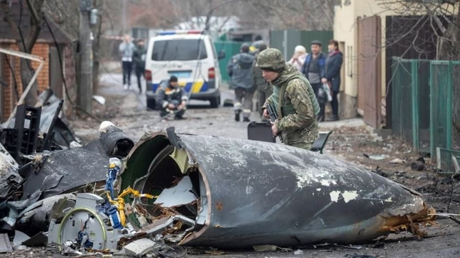 Russia-Ukraine War: યુક્રેનની રાજધાની કિવમાં હટ્યું વીકએન્ડ કર્ફ્યુ, ભારતીય વિદ્યાર્થીઓને ટ્રેન દ્વારા સુરક્ષિત સ્થળોએ પહોંચવાની સલાહ