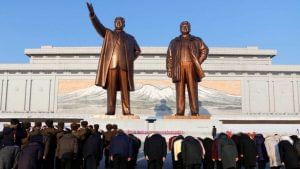 -15 ડિગ્રી તાપમાનમાં કોન્સર્ટ અને આતશબાજી, ઉત્તર કોરિયાએ મનાવી કિમ જોંગના પિતાની જયંતી