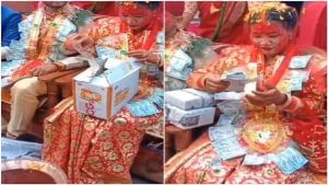 VIDEO : લગ્નમાં દુલ્હનના મિત્રોએ આપી અનોખી ભેટ, જોઈને લોકોની આંખો પણ ચાર થઈ ગઈ