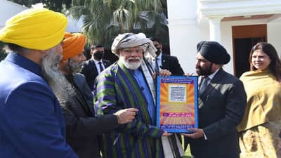 અફઘાન શીખ અને હિન્દુઓને મળ્યા PM મોદી, પીડિતોએ કહ્યું- તાલિબાને જાસૂસ તરીકે કર્યું હતું અમારું અપહરણ