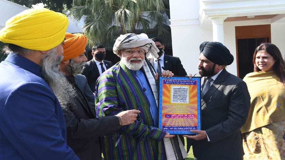 અફઘાન શીખ અને હિન્દુઓને મળ્યા PM મોદી, પીડિતોએ કહ્યું- તાલિબાને જાસૂસ તરીકે કર્યું હતું અમારું અપહરણ