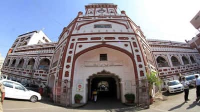 Surat : એક મહિનામાં 1000 કરોડ કેવી રીતે ખર્ચાશે ? પાલિકા પાસે કોઈ જવાબ નથી