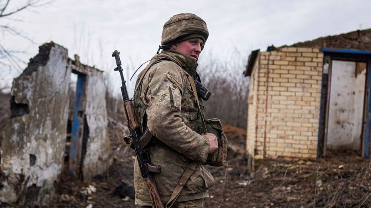 Russia Ukraine Crisis: યુક્રેનની સ્થિતિ વિકટ, અત્યાર સુધીમાં 10 નાગરિકો અને 40થી વઘુ સૈનિકોના મોત