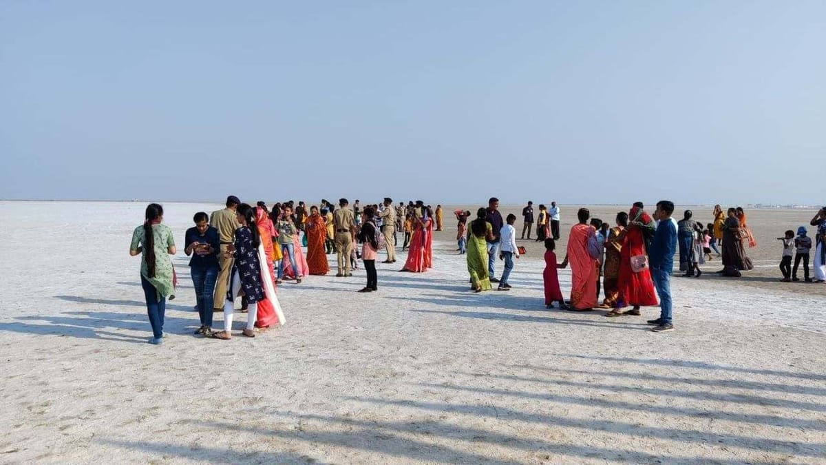 કચ્છ : રણ ઉત્સવની પુર્ણાહુતિ, ગત વર્ષ કરતા 50,000 વધુ પ્રવાસીઓ આવ્યા, આવક પણ વધી
