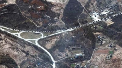 સેટેલાઈટ તસ્વીરોમાં ખુલાસો, યુક્રેનના રસ્તાઓ પર જોવા મળ્યો 64 કિલોમીટર લાંબો કાફલો, રાજધાની કીવ પર મોટા હુમલાની ફિરાકમાં રશિયા